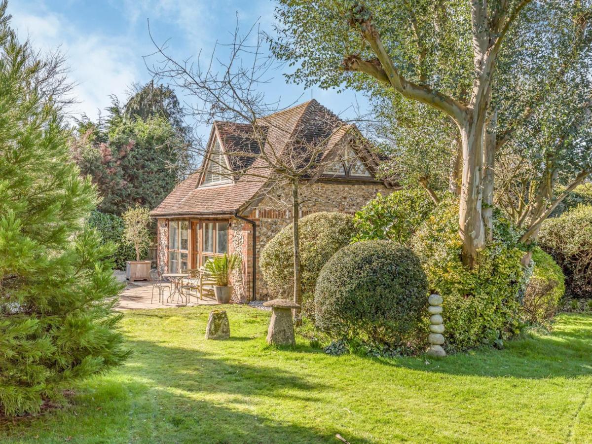 Pass The Keys Peaceful And Beautiful 1 Bedroom Barn Conversion Chichester Exterior foto